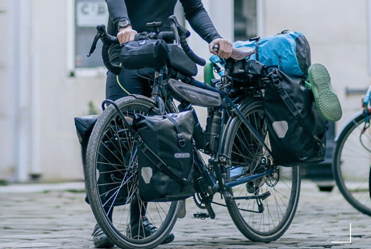 Dynamo hub wheel for travel bike and bikepacking